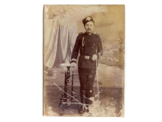 Фотоколлаж старых семейных фото