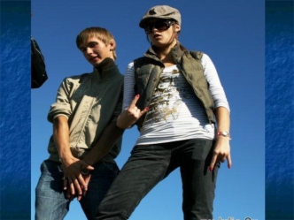 ИСТОРИЯ ШКОЛЬНОЙ ФОРМЫ 1834 год – общая система всех гражданских мундиров. 1834 год – общая система всех гражданских мундиров. 1896 год – утверждена девичья.